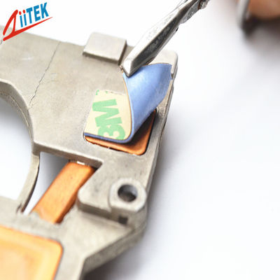 TIF130-20-05S Natually tacky Thermal Gap Filler 2.0 W / mK màu xanh siêu mềm silicone khoảng cách pad-50 đến 200 ℃